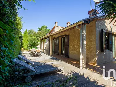Maison, 166 m²