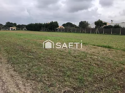 Terrain, 1 635 m²