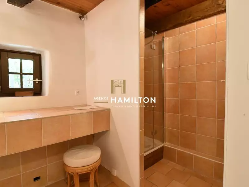 Maison, 223 m²