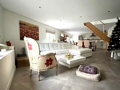 Immeuble, 222 m²