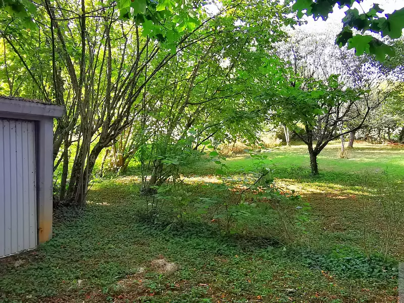 Terrain, 890 m²