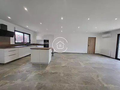 Maison, 111,01 m²