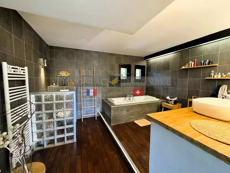 Maison, 362 m²