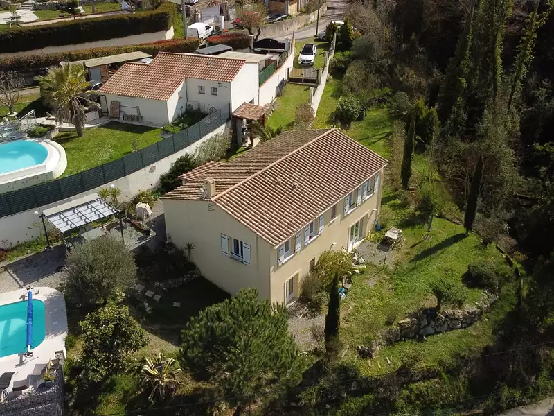 Maison, 161,88 m²
