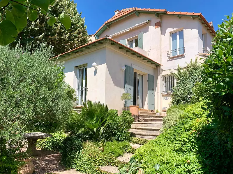 Maison, 164 m²