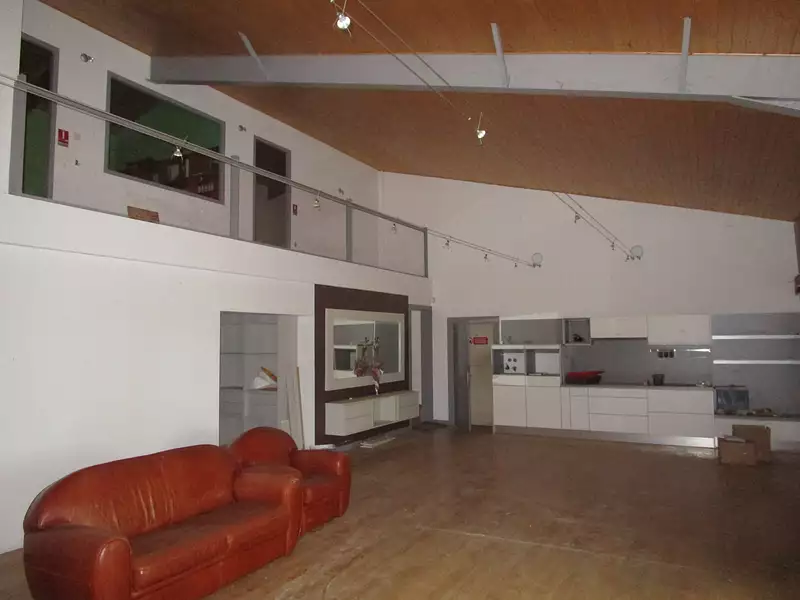 Divers, 594 m²