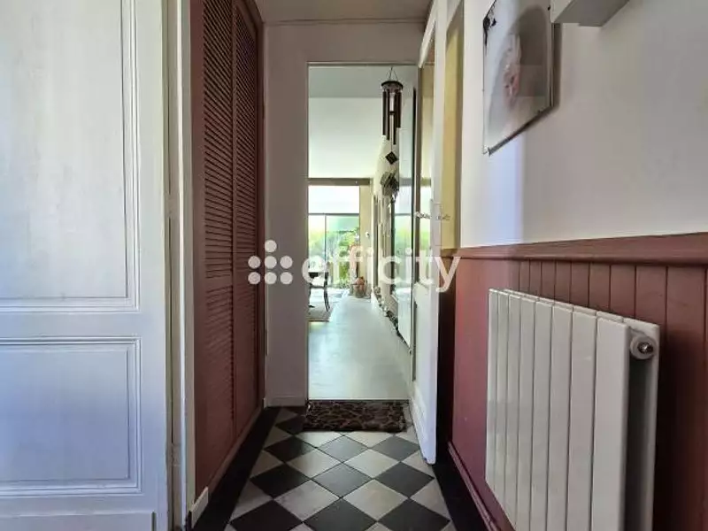 Maison, 111 m²