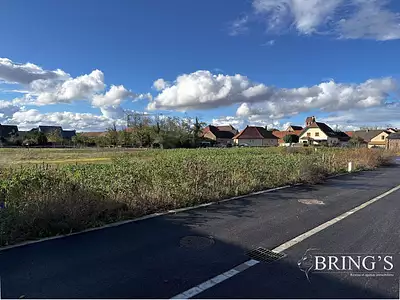 Terrain, 668 m²