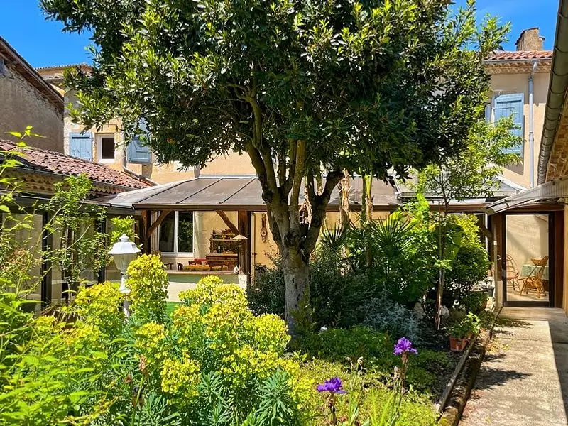 Maison, 320 m²