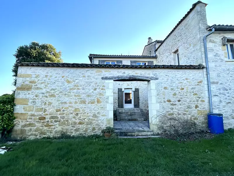 Maison, 235 m²