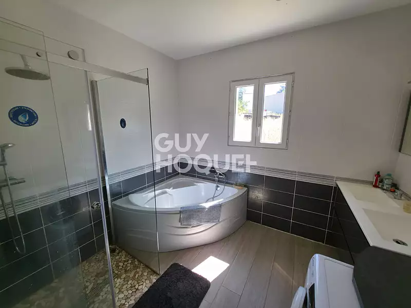 Maison, 160 m²