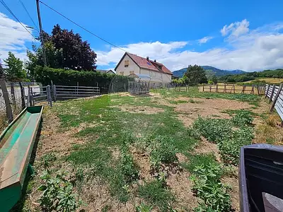 Terrain, 600 m²