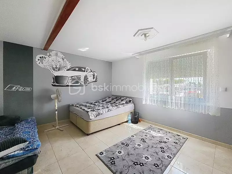 Maison, 280 m²