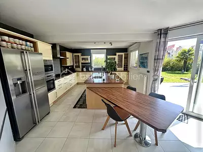 Maison, 199 m²