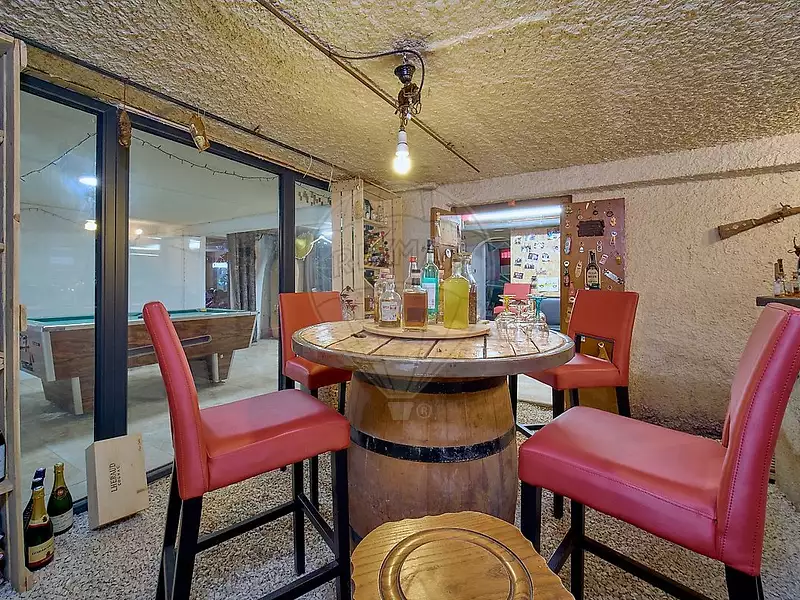 Maison, 180 m²