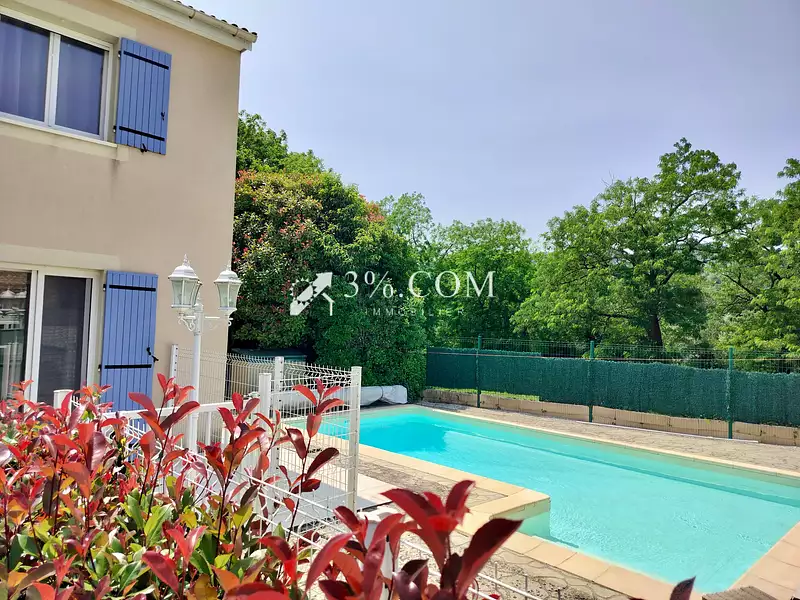 Maison, 155 m²