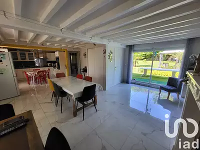 Maison, 255 m²