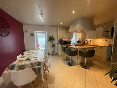 Maison, 176 m²