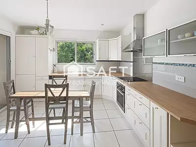 Maison, 136 m²