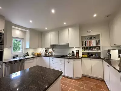 Maison, 279 m²