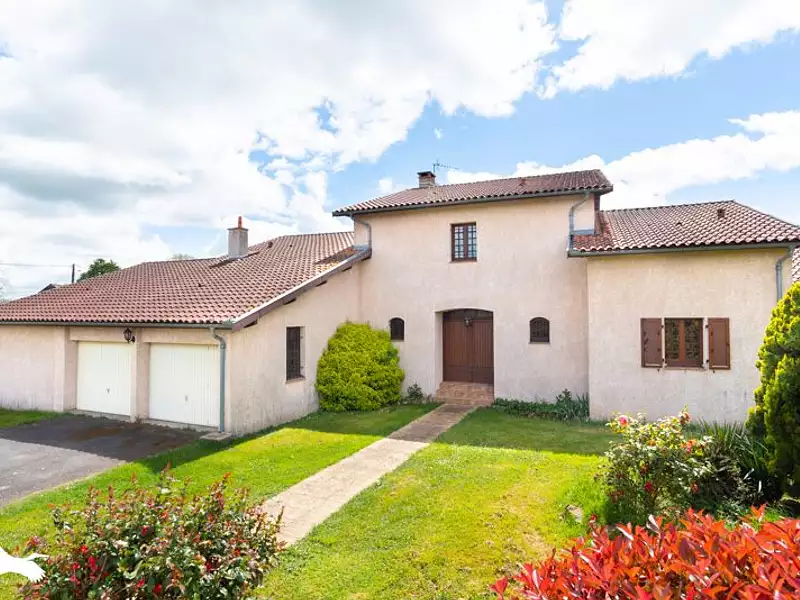 Maison, 221 m²