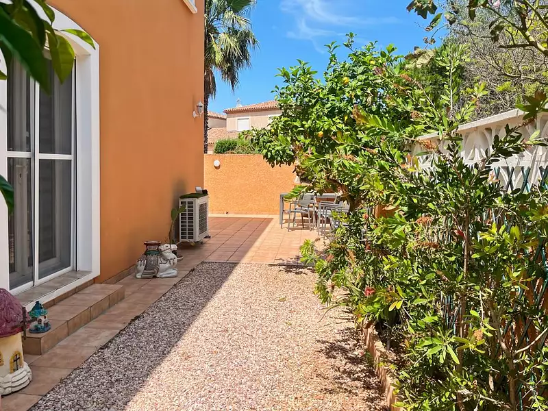 Maison, 235 m²