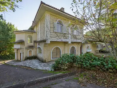 Maison, 240 m²