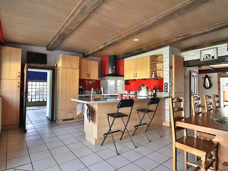 Maison, 236 m²