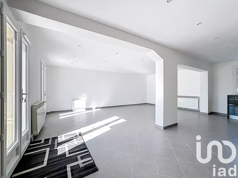 Maison, 185 m²