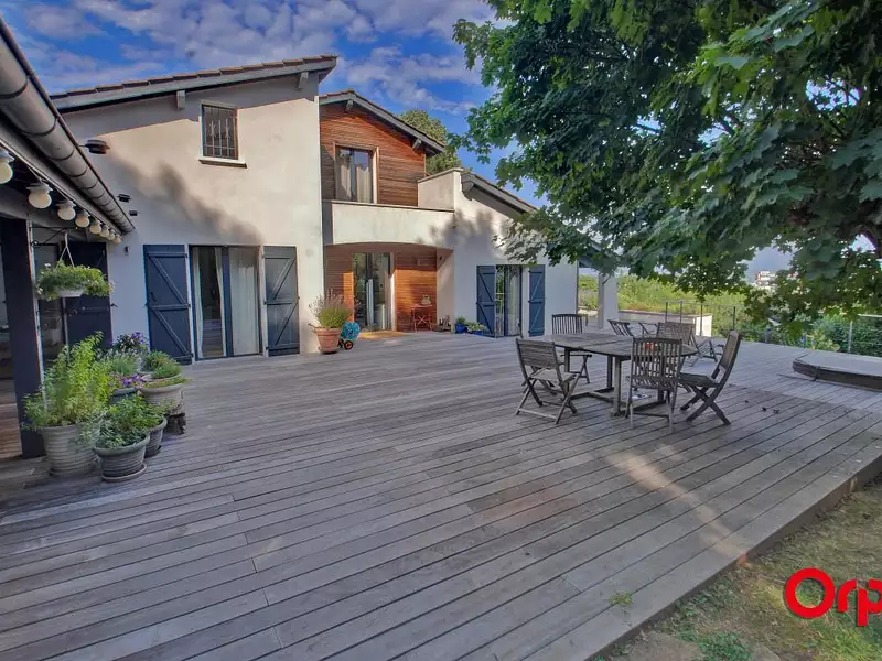 Maison, 356 m²