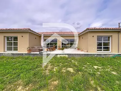 Maison, 162 m²