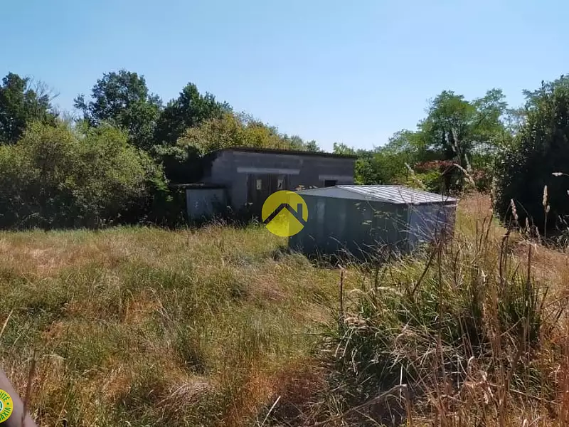 Terrain, 1 578 m²