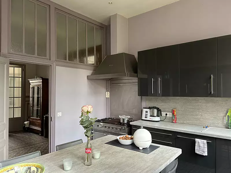 Maison, 600 m²