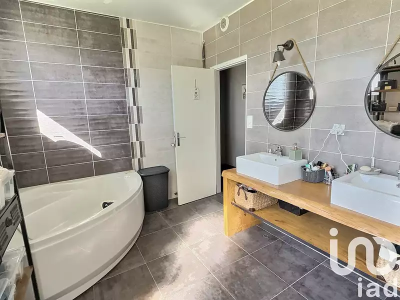 Maison, 266 m²
