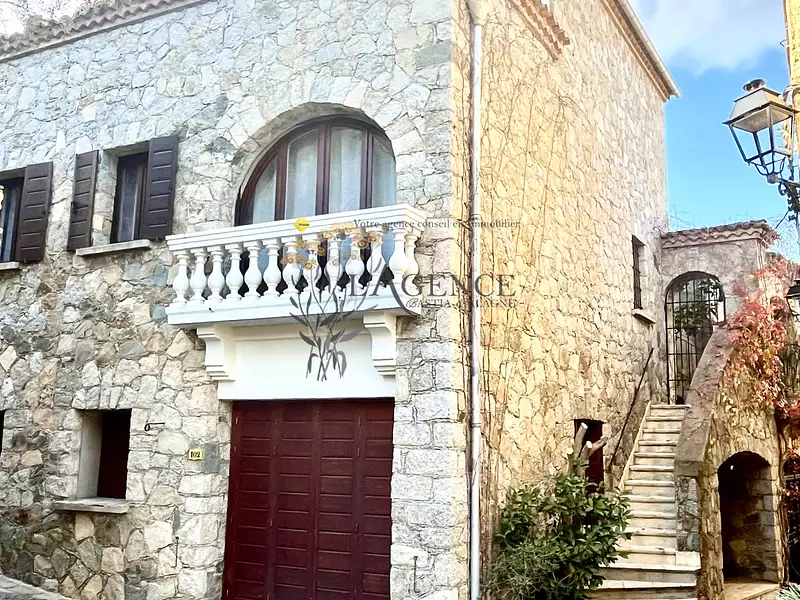 Maison, 271 m²