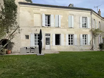 Maison, 252 m²