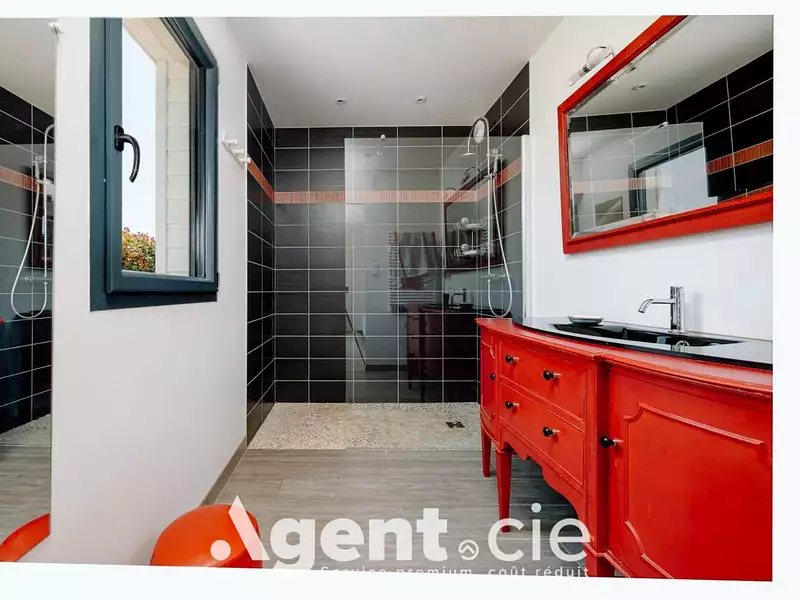 Maison, 150 m²