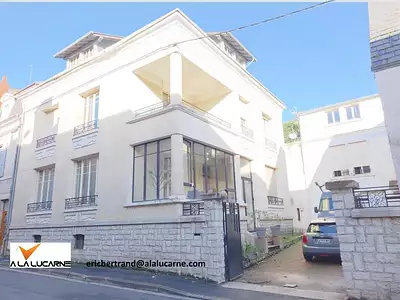 Maison, 261 m²