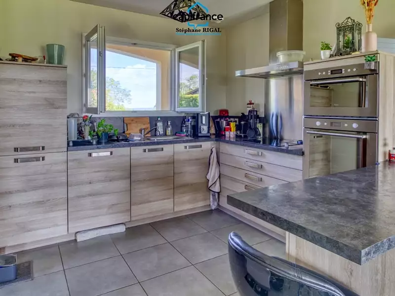 Maison, 140 m²