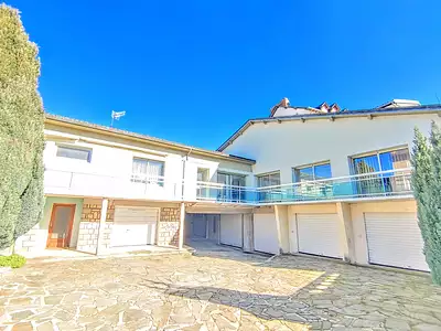 Maison, 570 m²