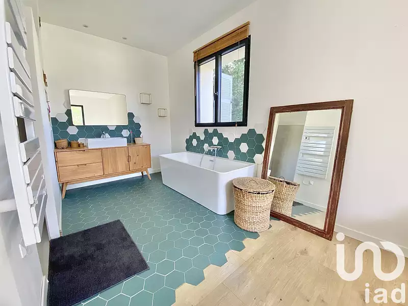 Maison, 185 m²