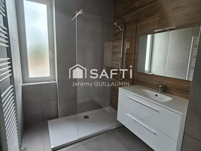 Maison, 83 m²