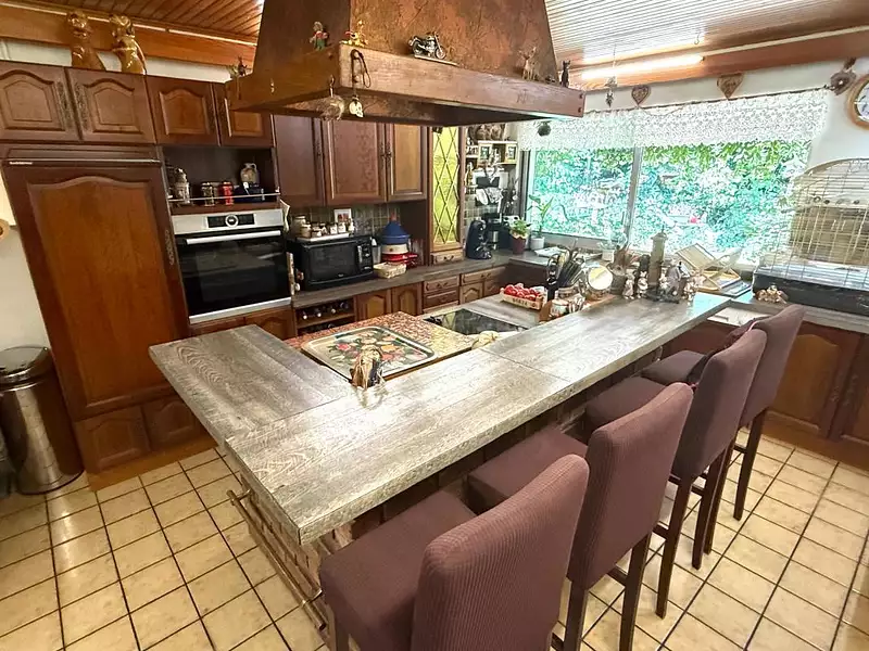 Maison, 192 m²