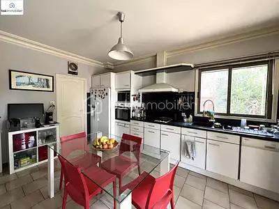 Maison, 164 m²