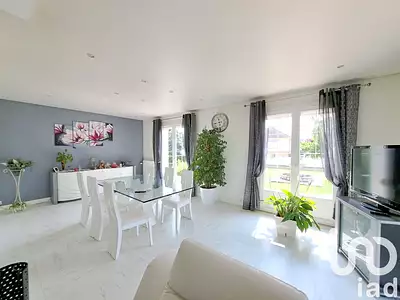 Maison, 185 m²