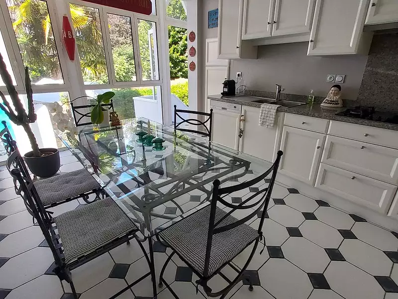 Immeuble, 330 m²