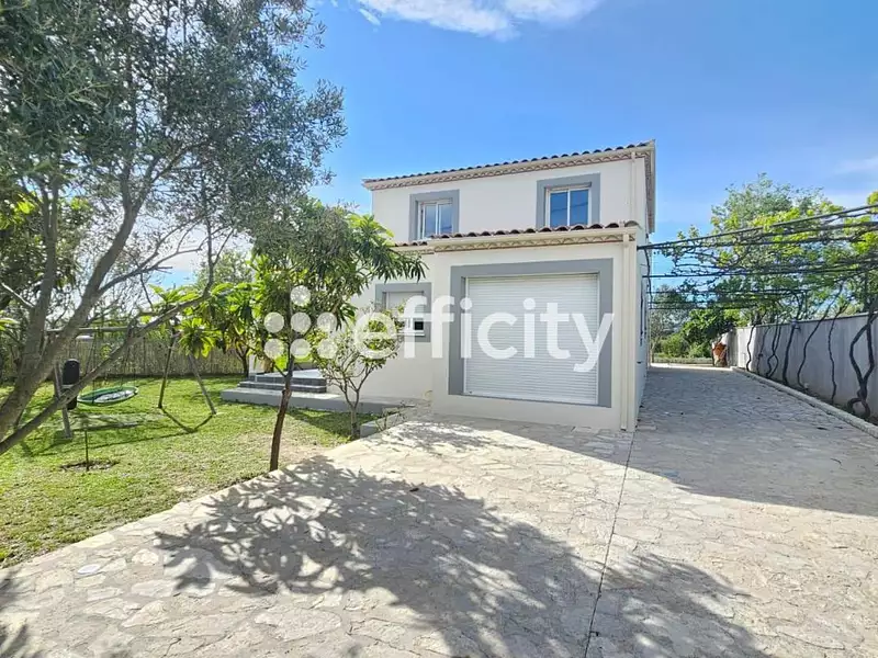 Maison, 176 m²