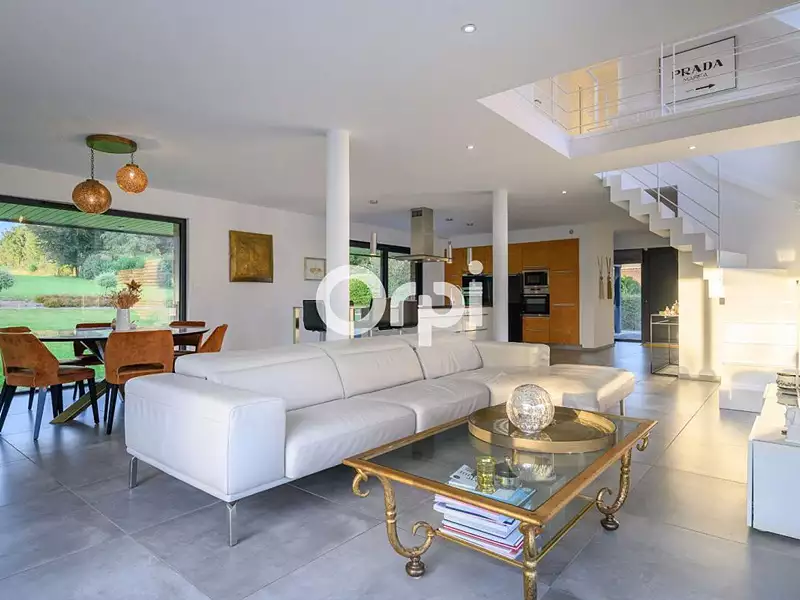 Maison, 175 m²