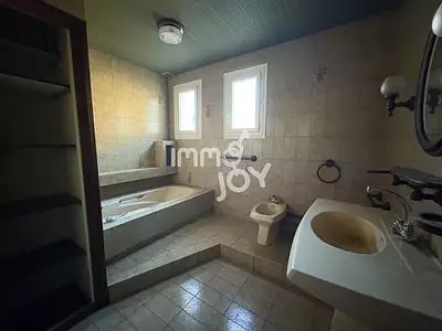 Maison, 250 m²