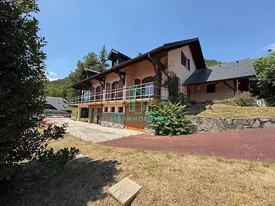 Maison, 331,84 m²